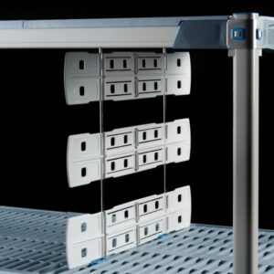 Metro Shelf-to-Shelf Divider for Wire and Plastic Open Grid Shelves